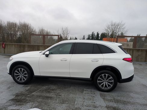 Certified 2026 Mercedes-Benz GLC 300 4MATIC image 9
