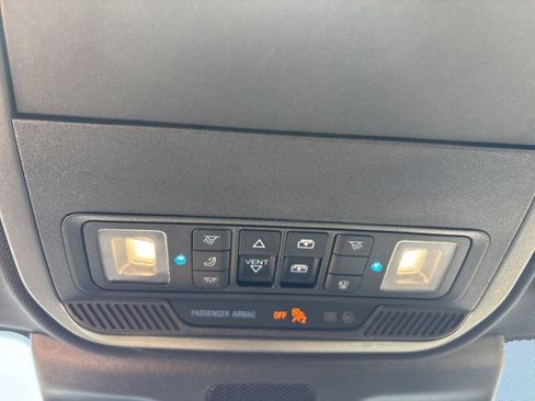 Used 2025 Ford Expedition Tremor AWD/4WD image 21