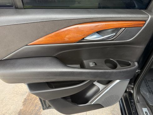 Used 2015 Cadillac Escalade Premium RWD image 13