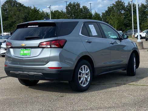 Used 2024 Chevrolet Equinox LT AWD/4WD image 3