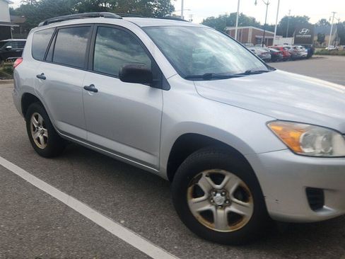 Used 2012 Toyota RAV4 4WD w/ Value Pkg image 8
