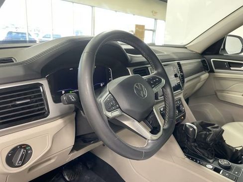 Used 2022 Volkswagen Atlas SE image 14