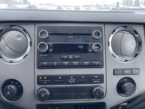 Used 2011 Ford F250 XLT w/ XLT Premium Pkg image 18