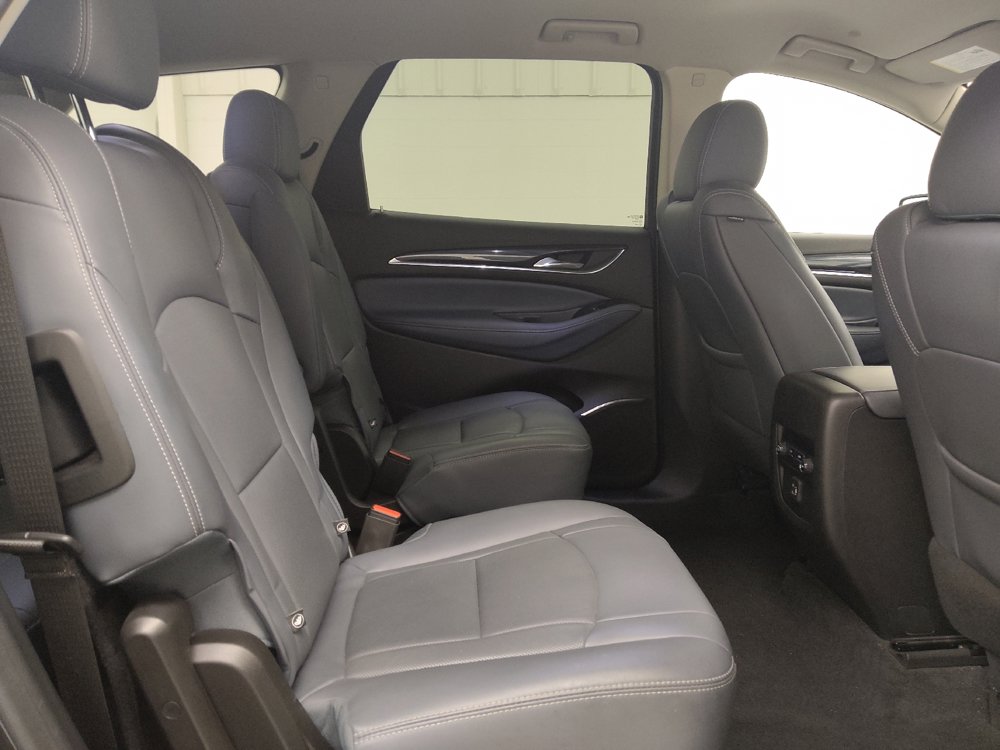 Used 2021 Buick Enclave Essence FWD image 19
