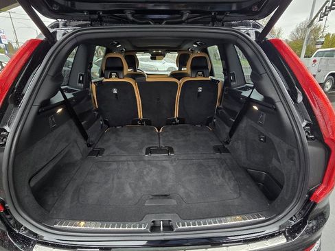 Used 2018 Volvo XC90 T5 Momentum w/ Convenience Package image 19