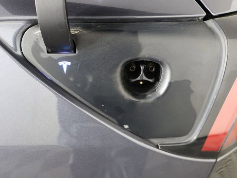 Used 2023 Tesla Model 3 Long Range image 52