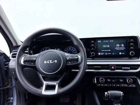 Used 2023 Kia K5 LXS FWD image 3