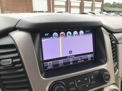 Used 2018 GMC Yukon XL Denali w/ Denali Ultimate Package AWD/4WD image 22