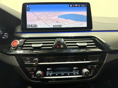 Used 2023 BMW M5 image 45