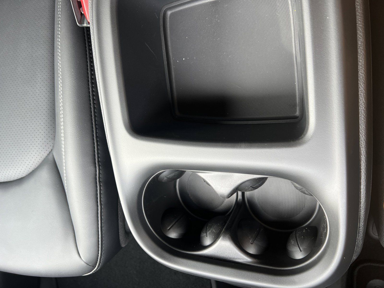 New 2026 Chrysler Pacifica Select AWD/4WD image 29