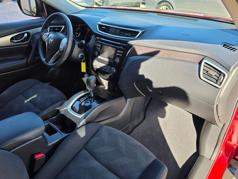Used 2016 Nissan Rogue S image 15