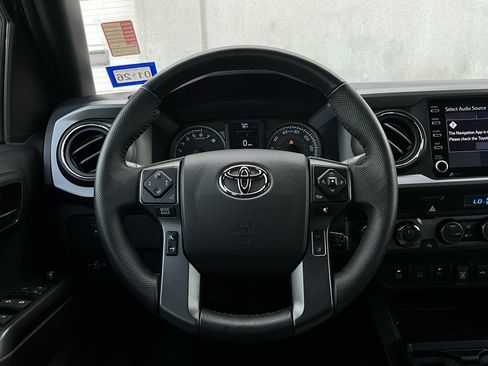 Used 2023 Toyota Tacoma TRD Off-Road image 32