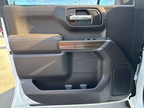 Used 2022 Chevrolet Silverado 1500 LT image 30