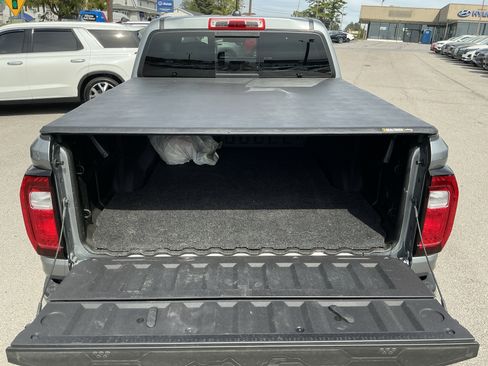 Used 2025 GMC Canyon AT4 w/ AT4X Package image 4