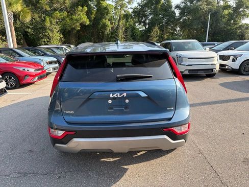 Certified 2023 Kia Niro EX Touring FWD image 6