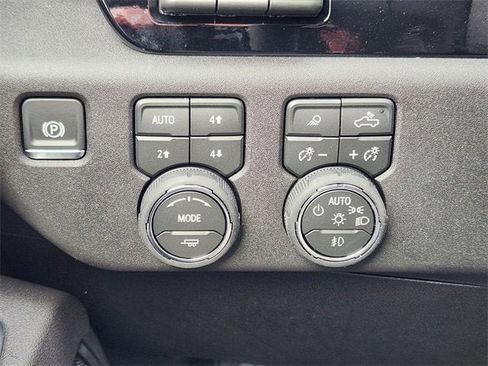 New 2026 Chevrolet Silverado 2500 LTZ w/ LTZ Premium Package image 40