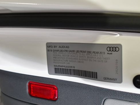 Used 2018 Audi A4 2.0T Premium image 13