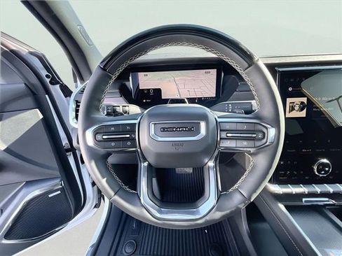 New 2026 GMC Acadia Denali w/ Super Cruise Package image 11