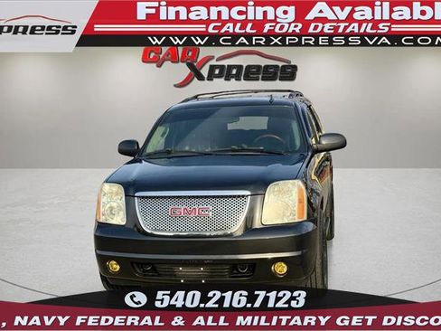 Used 2011 GMC Yukon SLT image 1