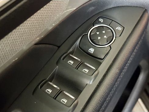 Used 2016 Ford Explorer XLT w/ Equipment Group 202A image 19