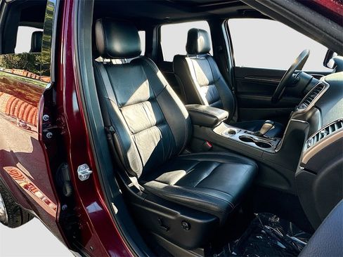 Used 2016 Jeep Grand Cherokee Limited w/ Trailer Tow Group IV image 27