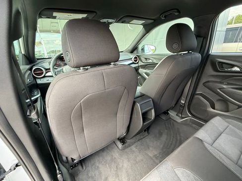 Used 2024 Chevrolet Trax RS w/ Driver Confidence Package FWD image 16