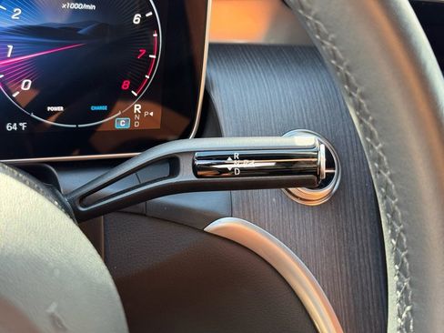 Certified 2025 Mercedes-Benz GLC 300 image 30