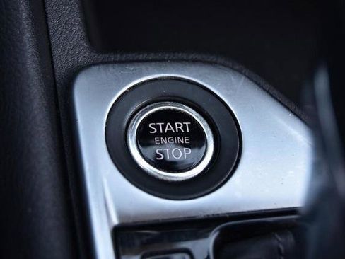 Certified 2022 Nissan Sentra SV image 17