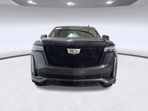 Certified 2023 Cadillac Escalade Sport Platinum w/ LPO, ONYX Package AWD/4WD image 6