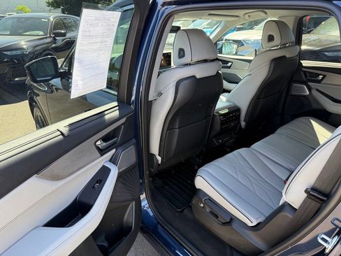 Used 2026 Acura MDX SH-AWD w/ Advance Package image 15