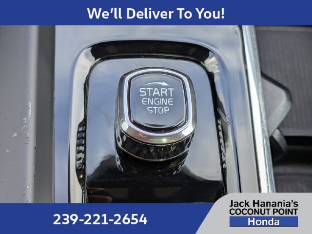 Used 2024 Volvo XC60 B5 Ultimate w/ Protection Package Premier AWD/4WD image 32