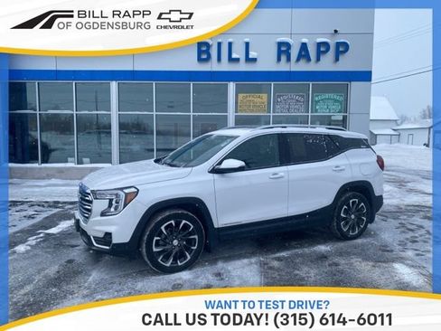 Used 2023 GMC Terrain SLT w/ Infotainment Package II image 1