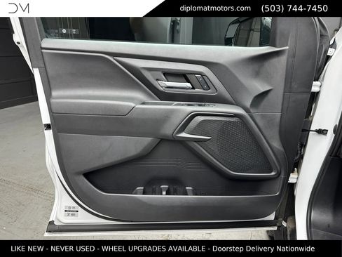 Used 2024 Chevrolet Silverado EV W/T AWD/4WD image 26