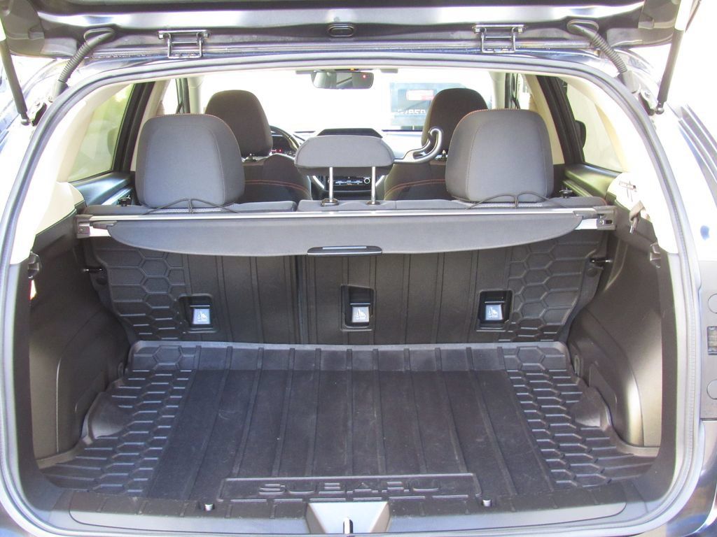 Used 2019 Subaru Crosstrek 2.0i Premium AWD/4WD image 19