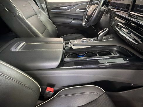 Used 2023 Cadillac Escalade Sport w/ LPO, ONYX Package AWD/4WD image 40