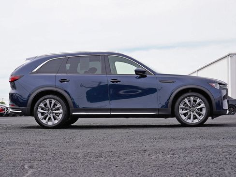 Used 2024 MAZDA CX-90 3.3 Turbo w/ Premium Package AWD/4WD image 12