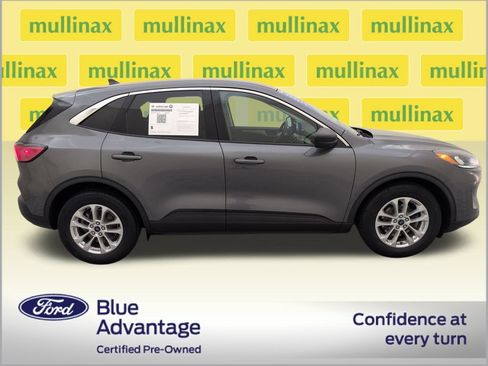 Certified 2022 Ford Escape SE w/ Convenience Package FWD image 2