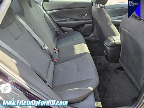 Used 2025 Hyundai Elantra SE image 14