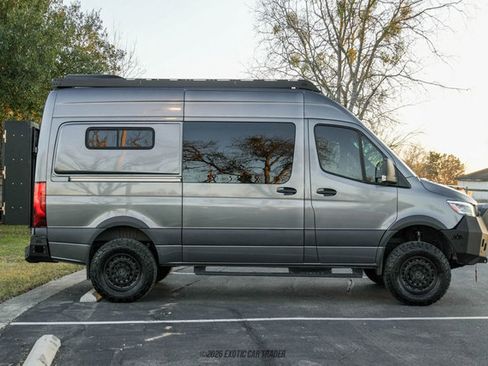 Used 2022 Mercedes-Benz Sprinter 2500 image 9