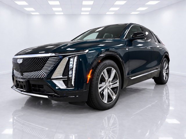 Used 2024 Cadillac Lyriq Tech w/ Driver Assist Package AWD/4WD image 8