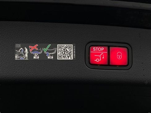 Certified 2026 Mercedes-Benz GLC 300 4MATIC image 39