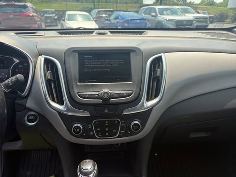 Used 2020 Chevrolet Equinox LT AWD/4WD image 9