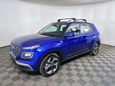 Certified 2024 Hyundai Venue SEL image 7