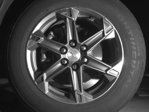 Used 2025 Chevrolet Blazer LT FWD image 12