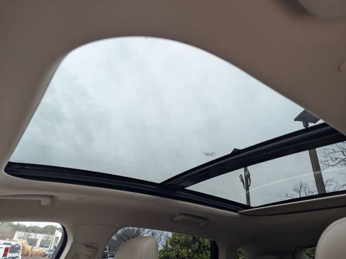 Used 2022 Lincoln Nautilus Reserve w/ Equipment Group 201A image 20