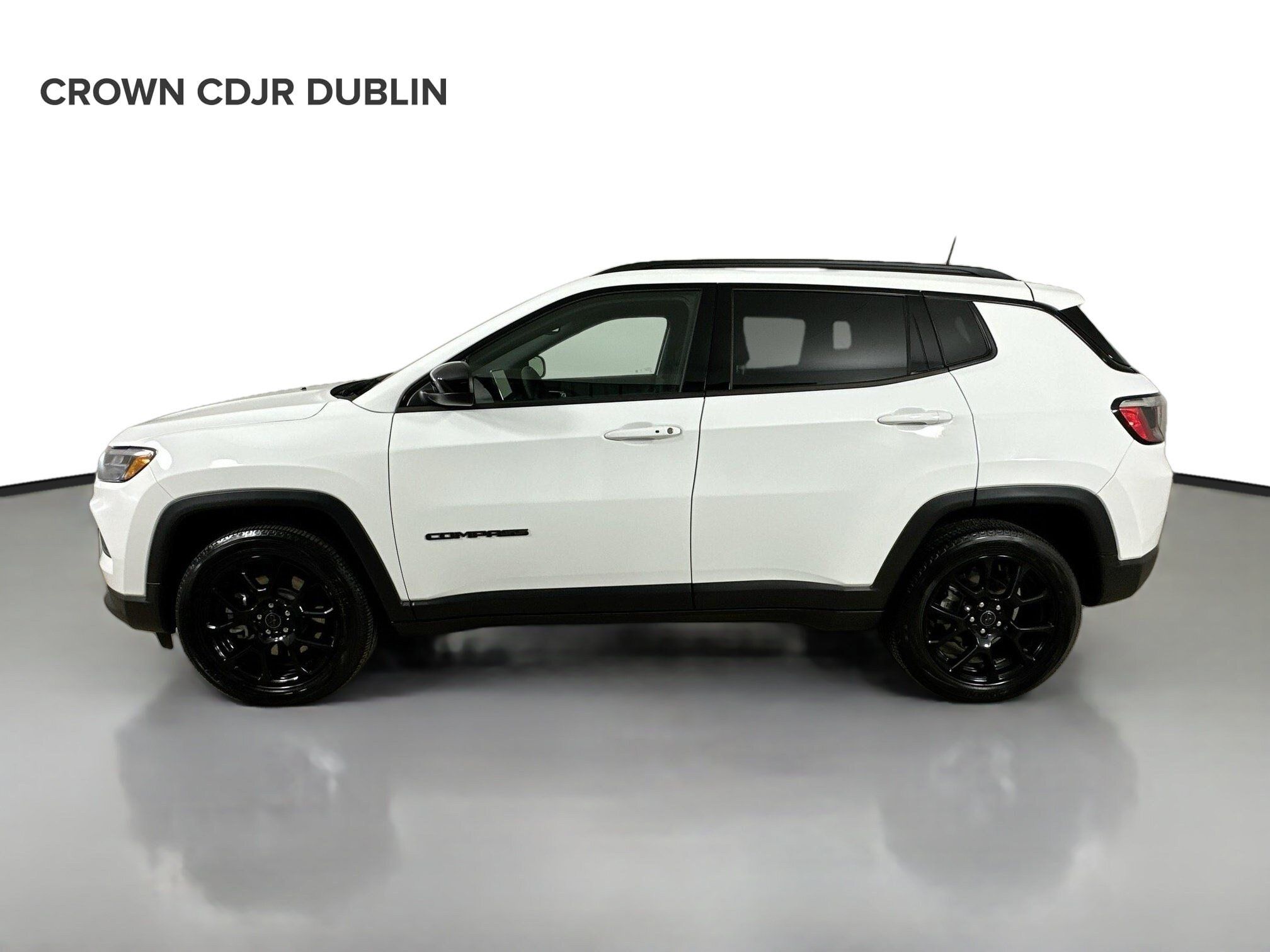 Certified 2025 Jeep Compass Latitude w/ Altitude Special Edition AWD/4WD image 8