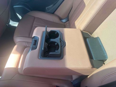 Used 2024 Audi Q5 e Premium Plus image 10