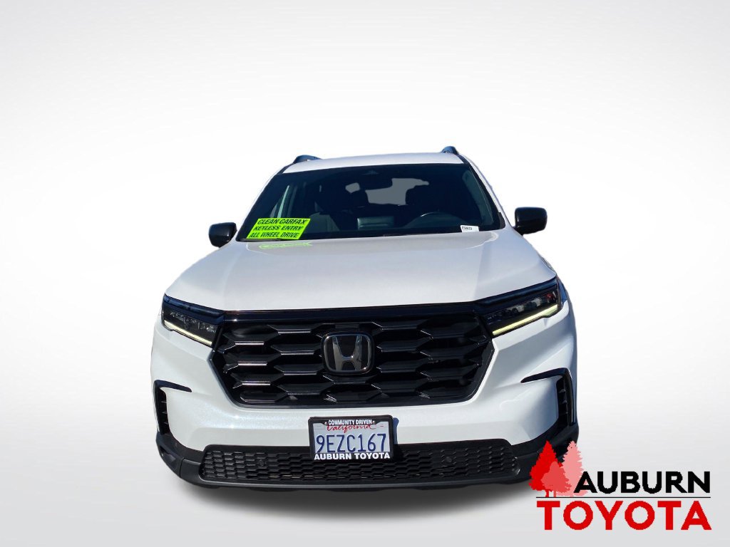 Used 2023 Honda Pilot Sport image 2