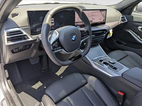 Used 2025 BMW 330i xDrive Sedan image 3
