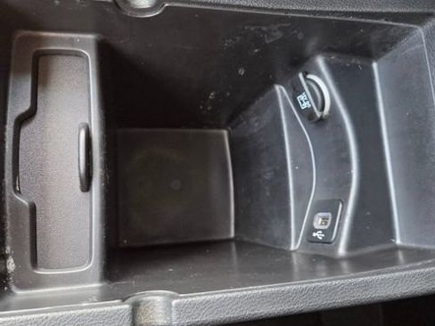 Used 2014 Jeep Cherokee Limited FWD image 27